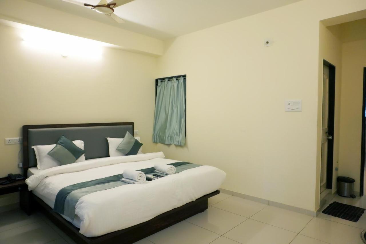 Hotel Nova Sk ラージコート エクステリア 写真