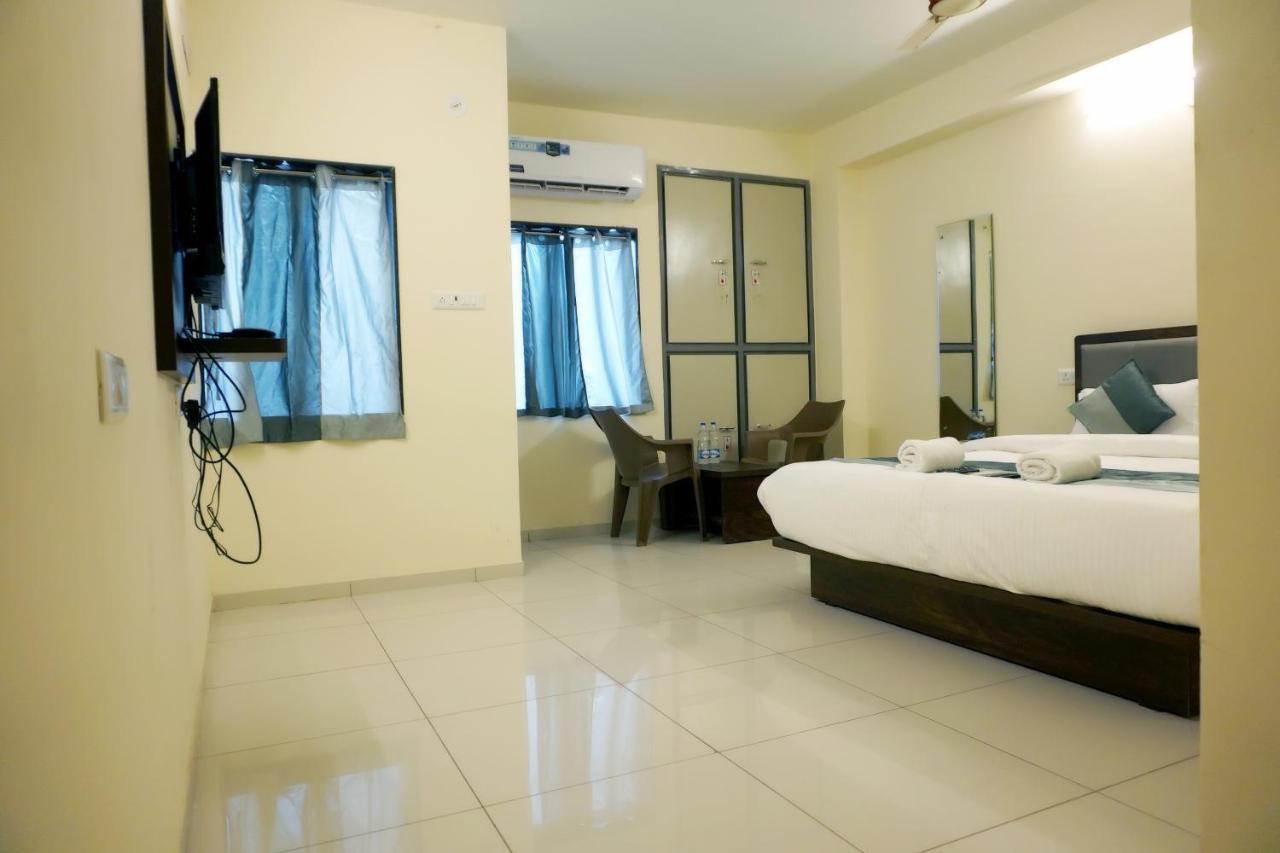 Hotel Nova Sk ラージコート エクステリア 写真