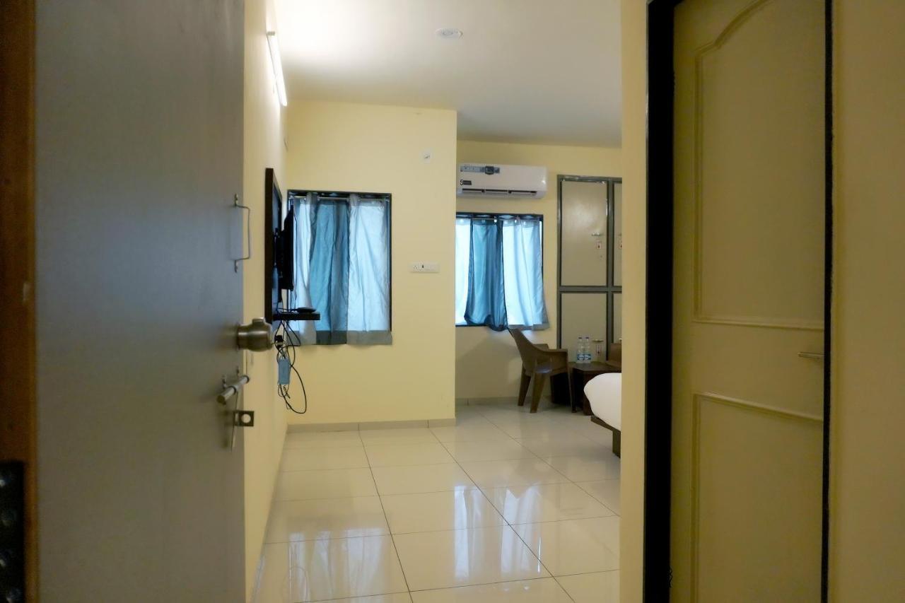 Hotel Nova Sk ラージコート エクステリア 写真